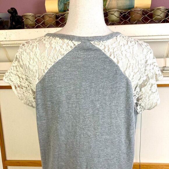Miss Me Gray embroidered and blinged Lace Sleeve Women's Top - Picture 4 of 9